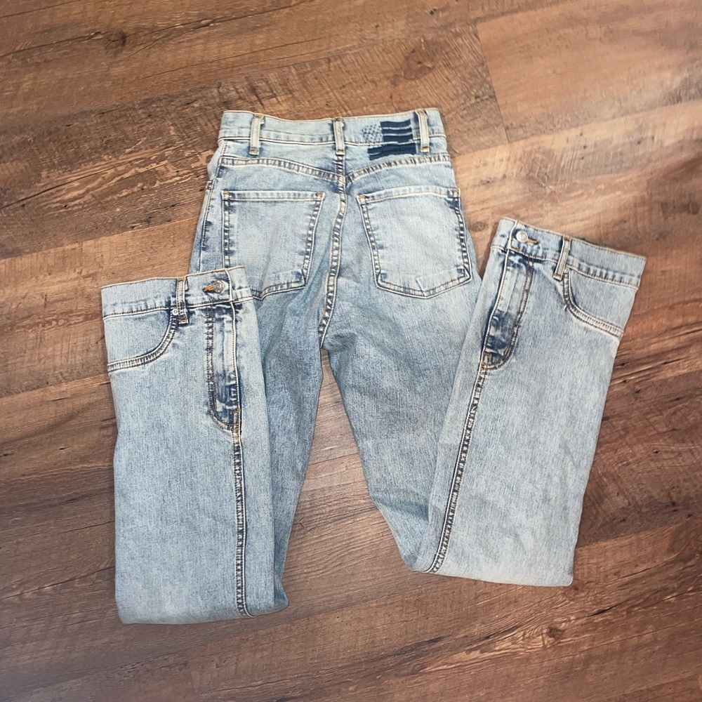 Revive Jeans - image 3